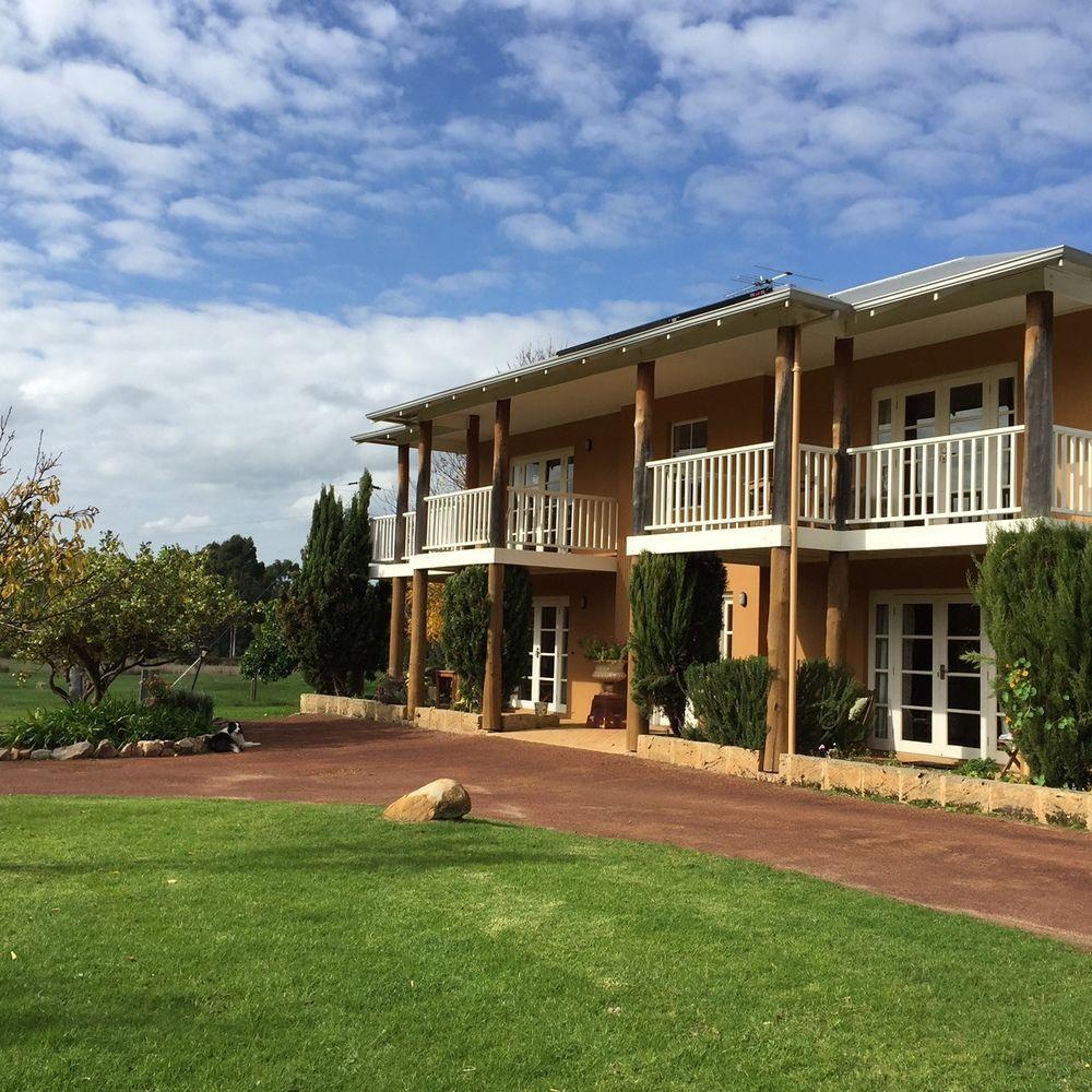Erravilla Country Estate Spa Suite Accommodation Cowaramup Extérieur photo