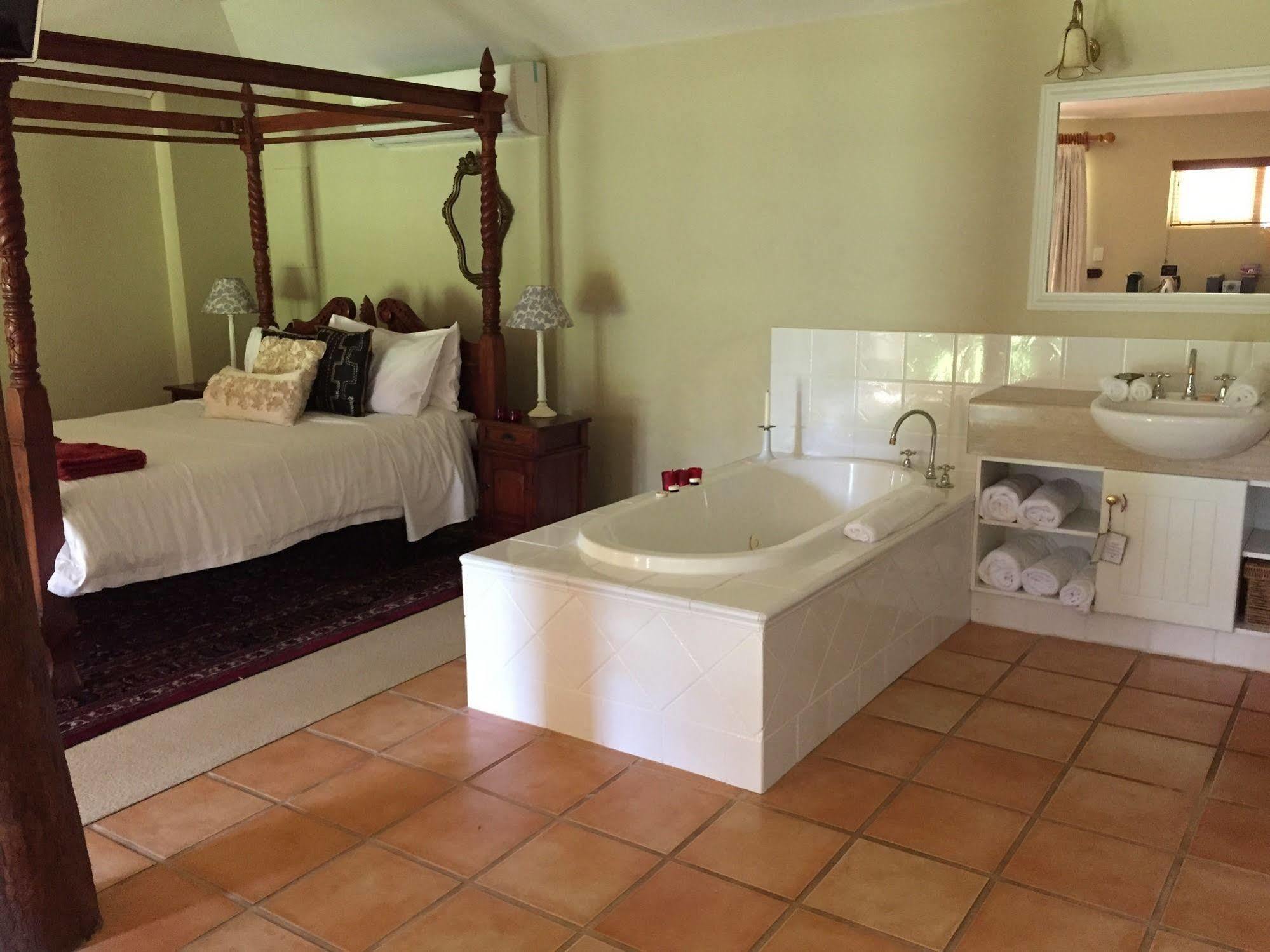 Erravilla Country Estate Spa Suite Accommodation Cowaramup Extérieur photo