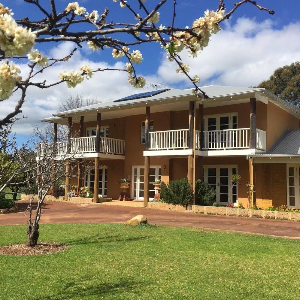 Erravilla Country Estate Spa Suite Accommodation Cowaramup Extérieur photo