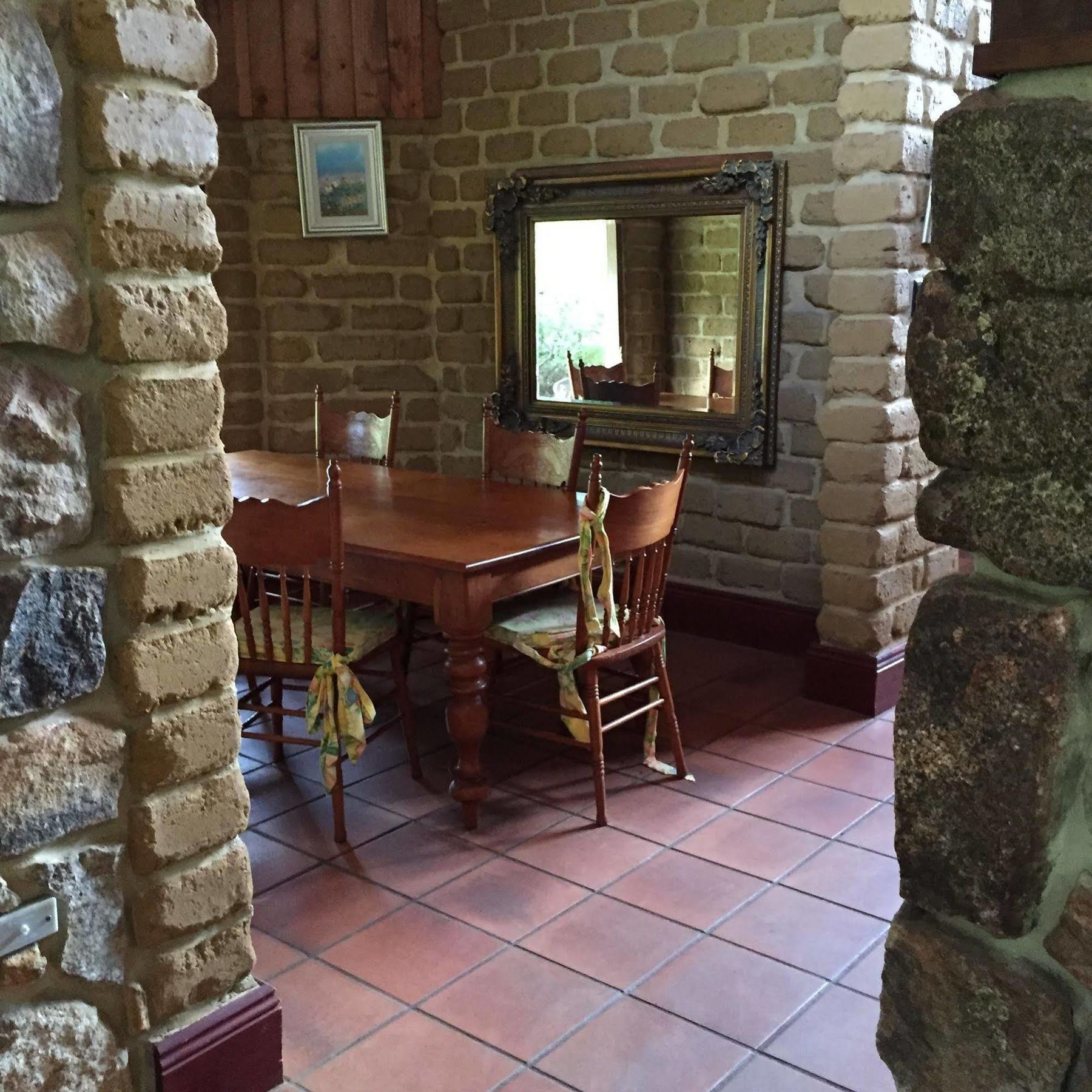 Erravilla Country Estate Spa Suite Accommodation Cowaramup Extérieur photo